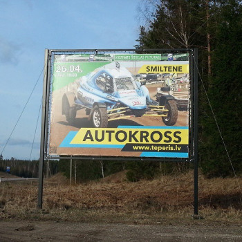 Pirmo reizi autokrosa reklāma arī uz A2 (pirms Smiltenes apļa braucot gan no Rīgas, gan Alūksnes puses) 